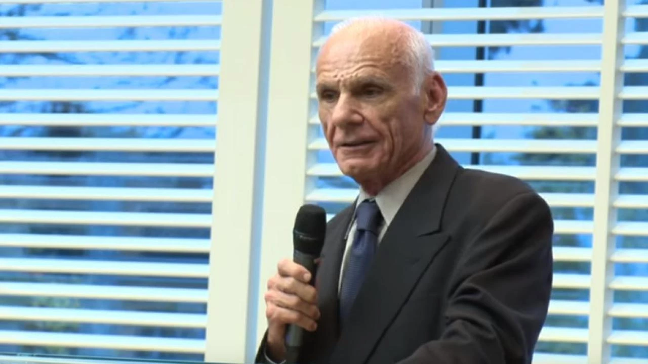 Λάρι Ρόμπερτς: Έφυγε από τη ζωή ένας εκ των θεμελιωτών του Ίντερνετ – Θλίψη για την τεχνολογική κοινότητα